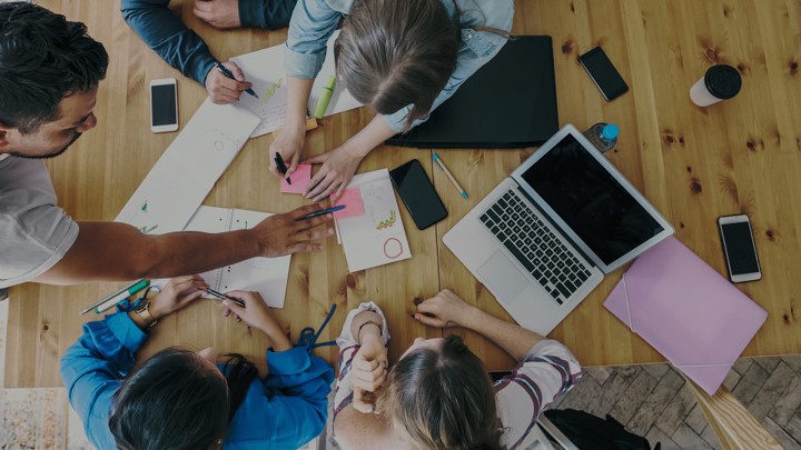 Máme unikátnu konzultantskú linku iba pre Vás