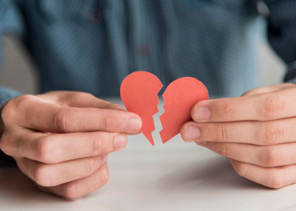 Čo so životným poistením v prípade rozvodu alebo úmrtia prvej poistenej osoby na zmluve?