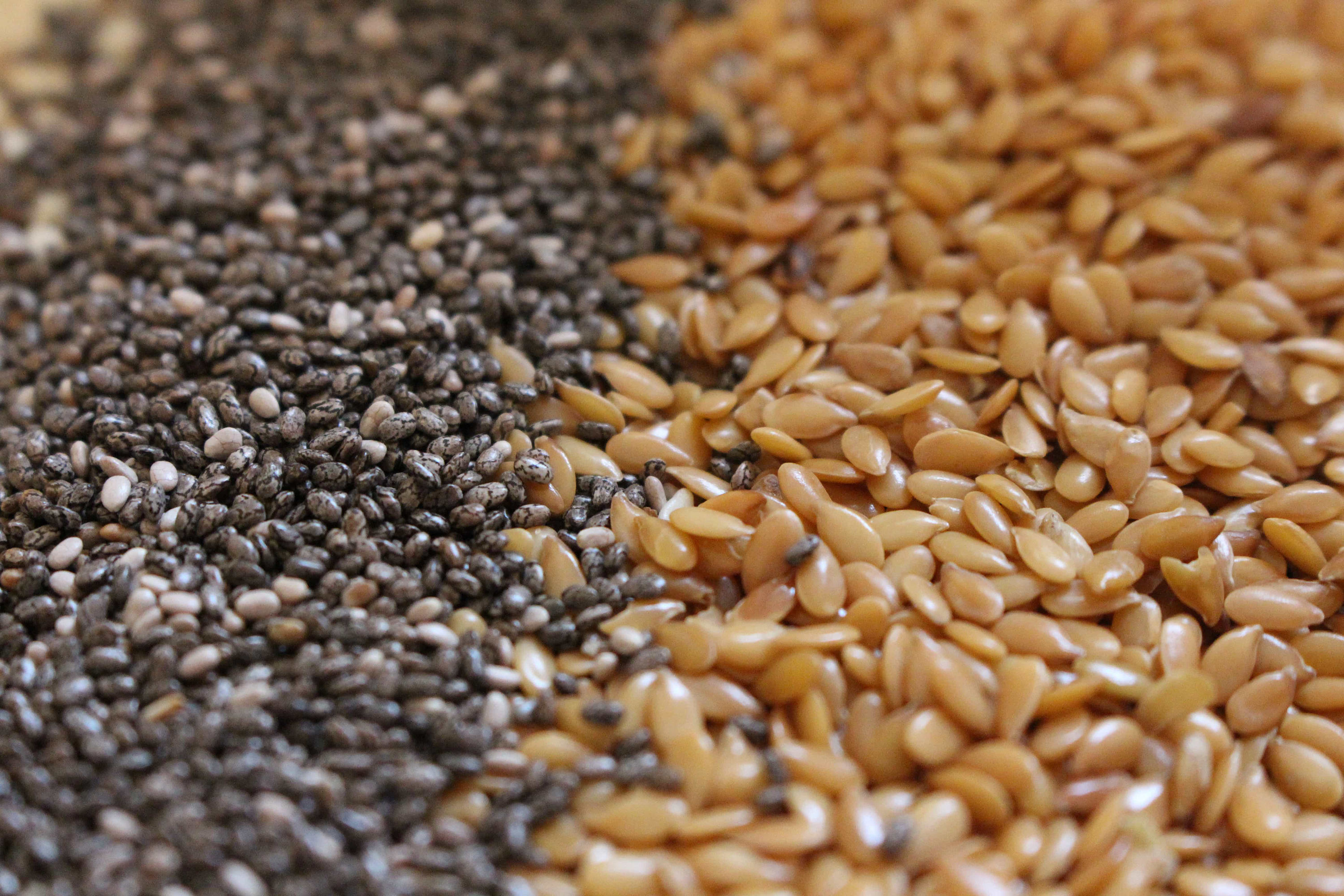 Chia alebo ľanové semienka? Ktoré sú užitočnejšie?