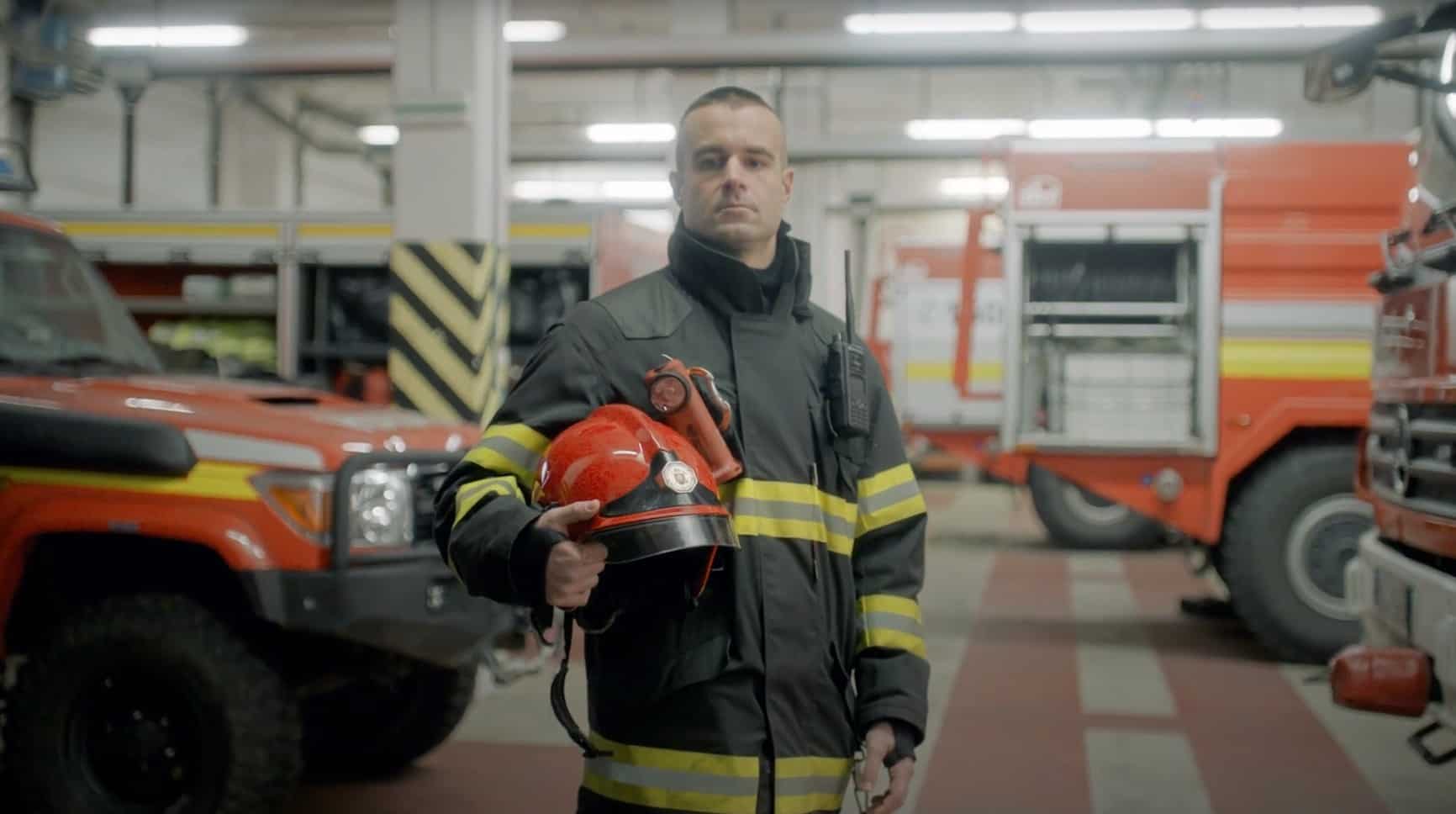 PODCAST s hasičom a veliteľom modulu hasenia požiarov v prírodnom prostredí Richardom Rehákom o jeho práci, zážitkoch a prevencii