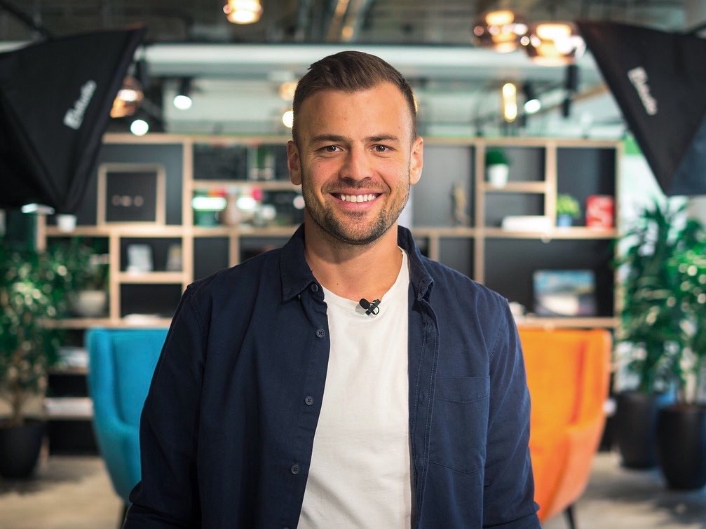 PODCAST s výživovým poradcom Marošom Krivosudským o tom, ako si nastaviť udržateľný zdravý životný štýl